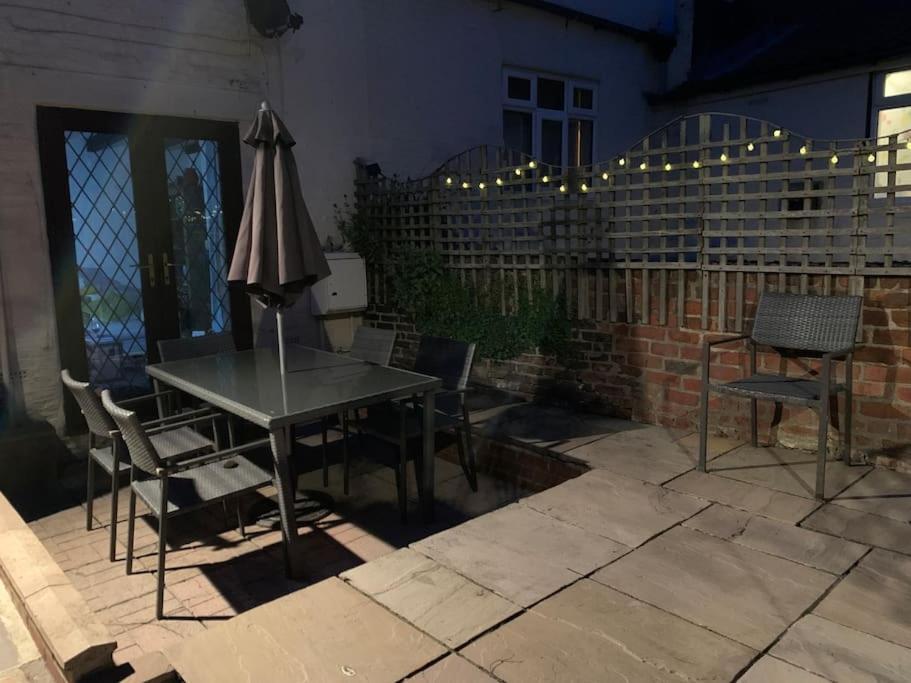 Award Winning Pet Friendly Paddock Cottage Whitby Exterior foto